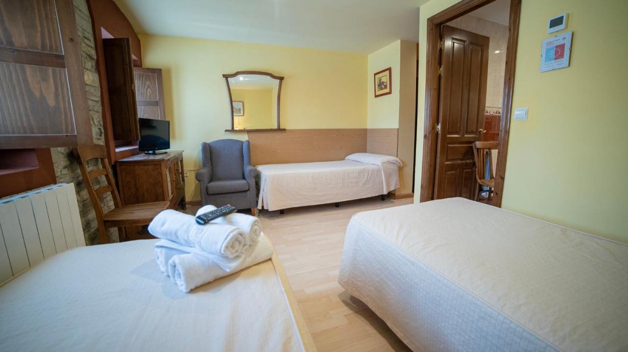 Hotel Rural Los Cerezos De Янгуас Экстерьер фото