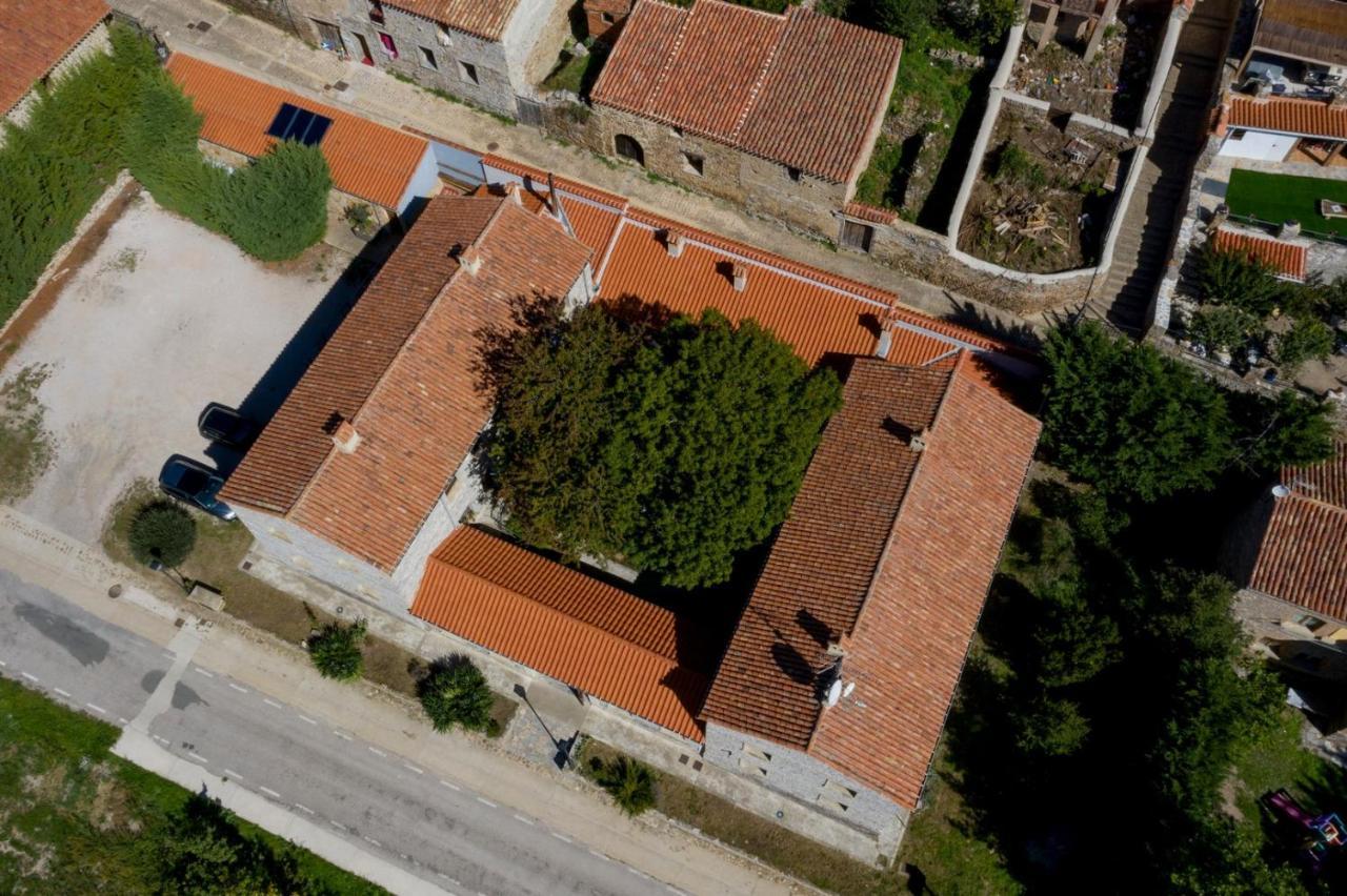 Hotel Rural Los Cerezos De Янгуас Экстерьер фото